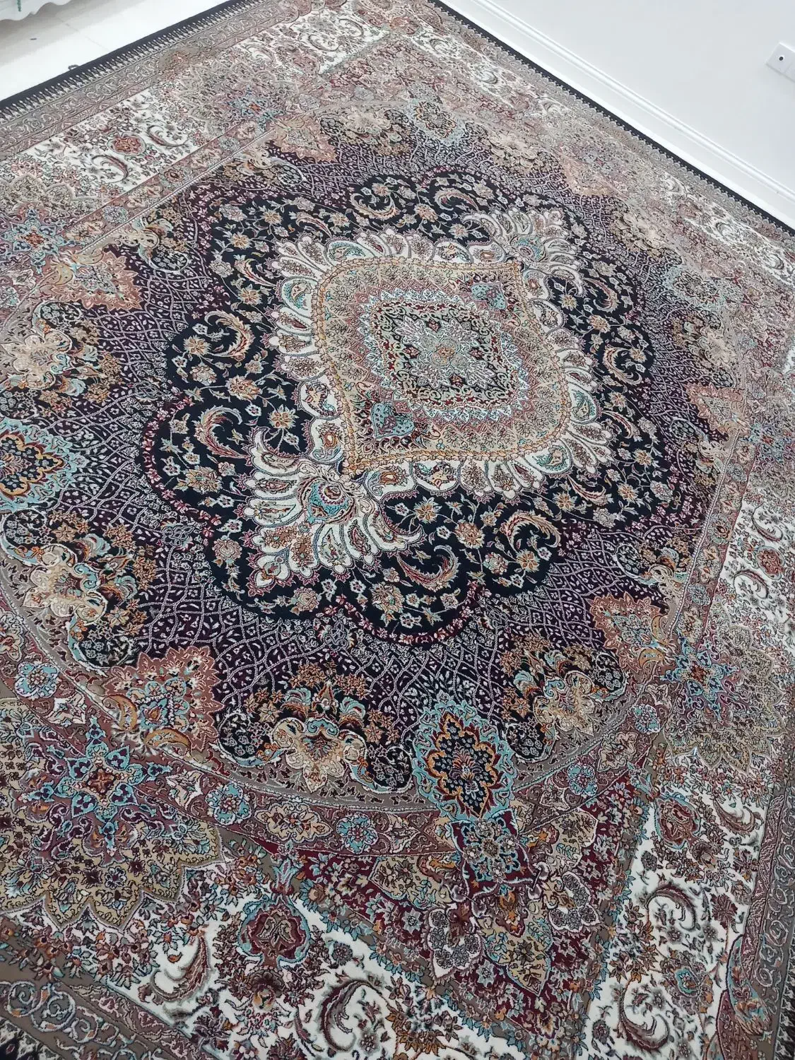 ۲ تخته فرش ۱۲ متری دستباف گونه کاشان|فرش|گنبد کاووس, |دیوار