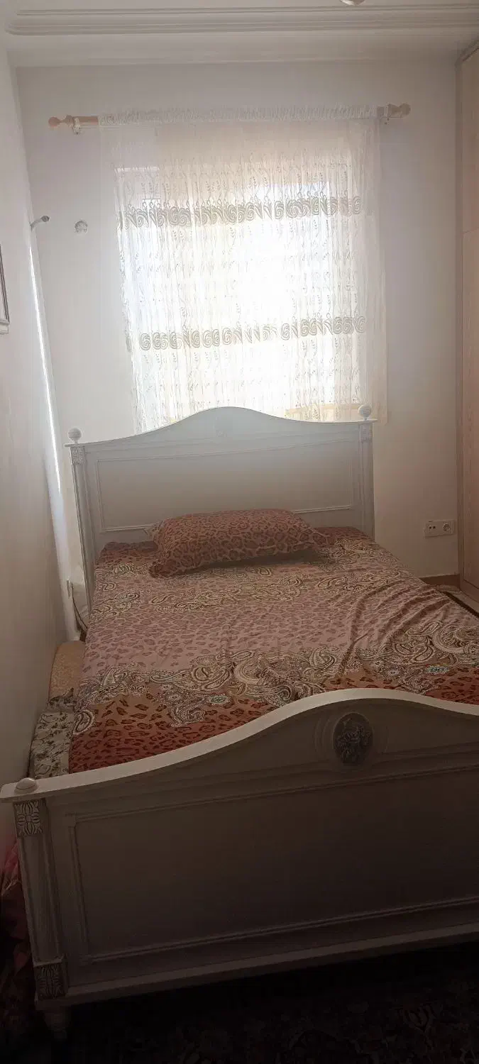 تخت نوجوان با عرض ۱۲۰ همراه با تشک|تخت و سرویس خواب|رشت, جهاد|دیوار