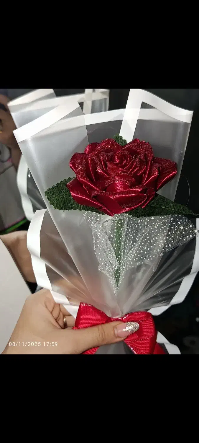 هدیه ی زیبا|گل مصنوعی|قرچک, زیبا شهر|دیوار