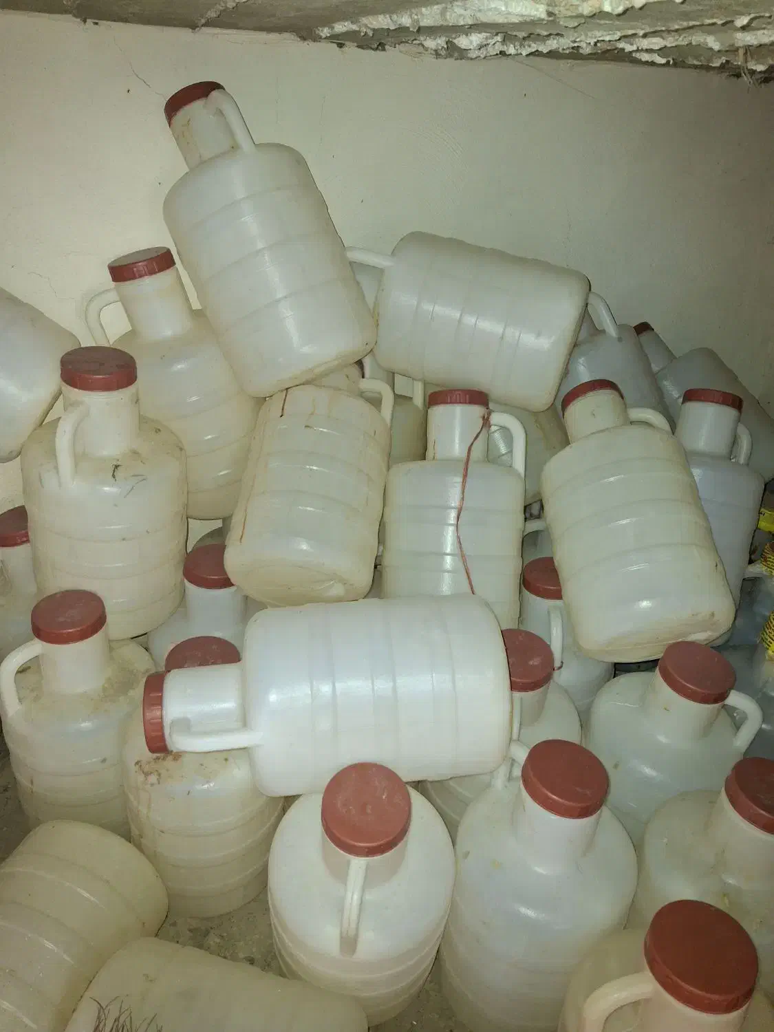 بشکه خیارشور|ظروف نگهدارنده، پلاستیکی، یک‌بارمصرف|مسجد سلیمان, |دیوار