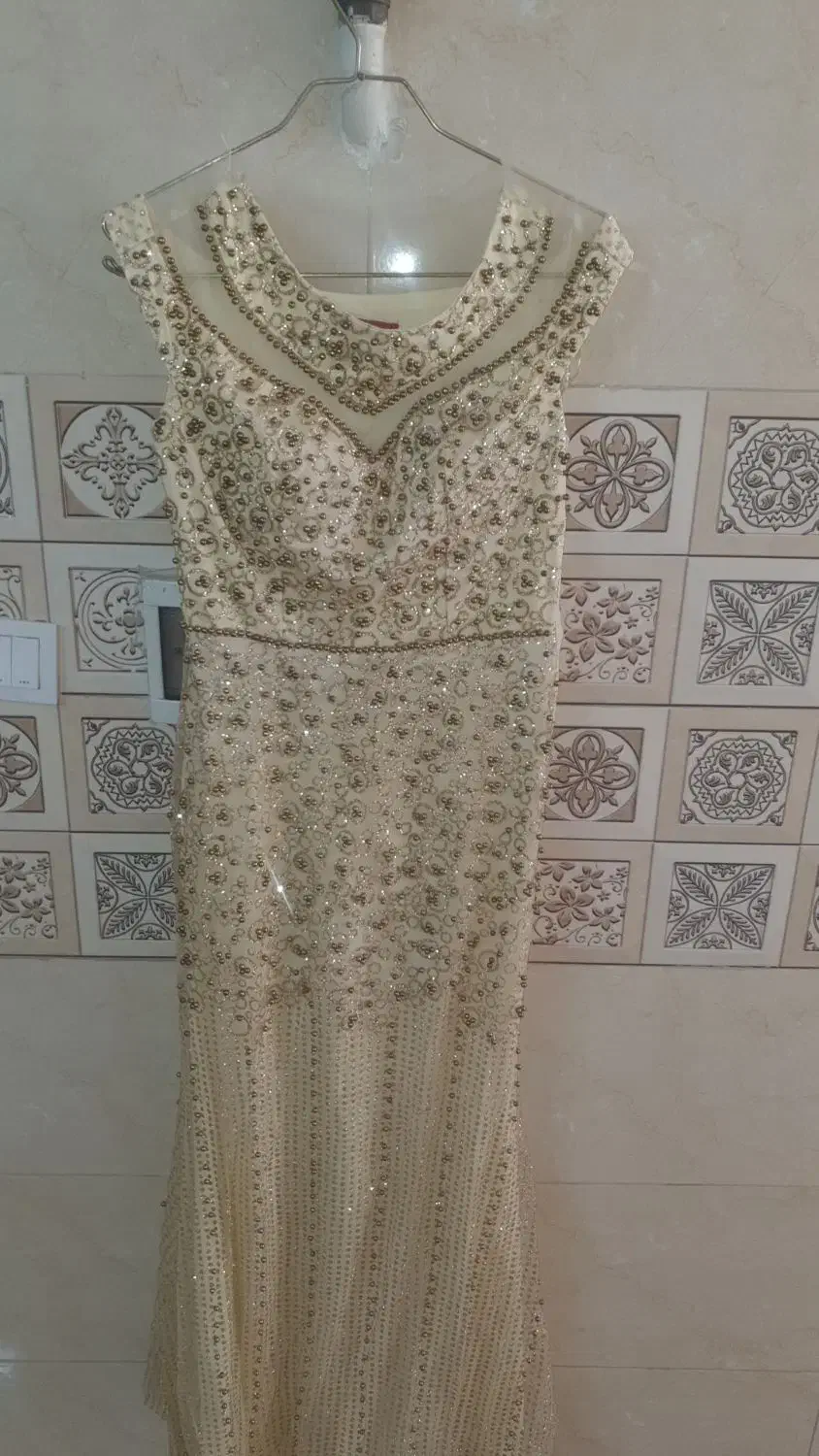 پیراهن مجلسی|لباس|تهران, خاک سفید|دیوار