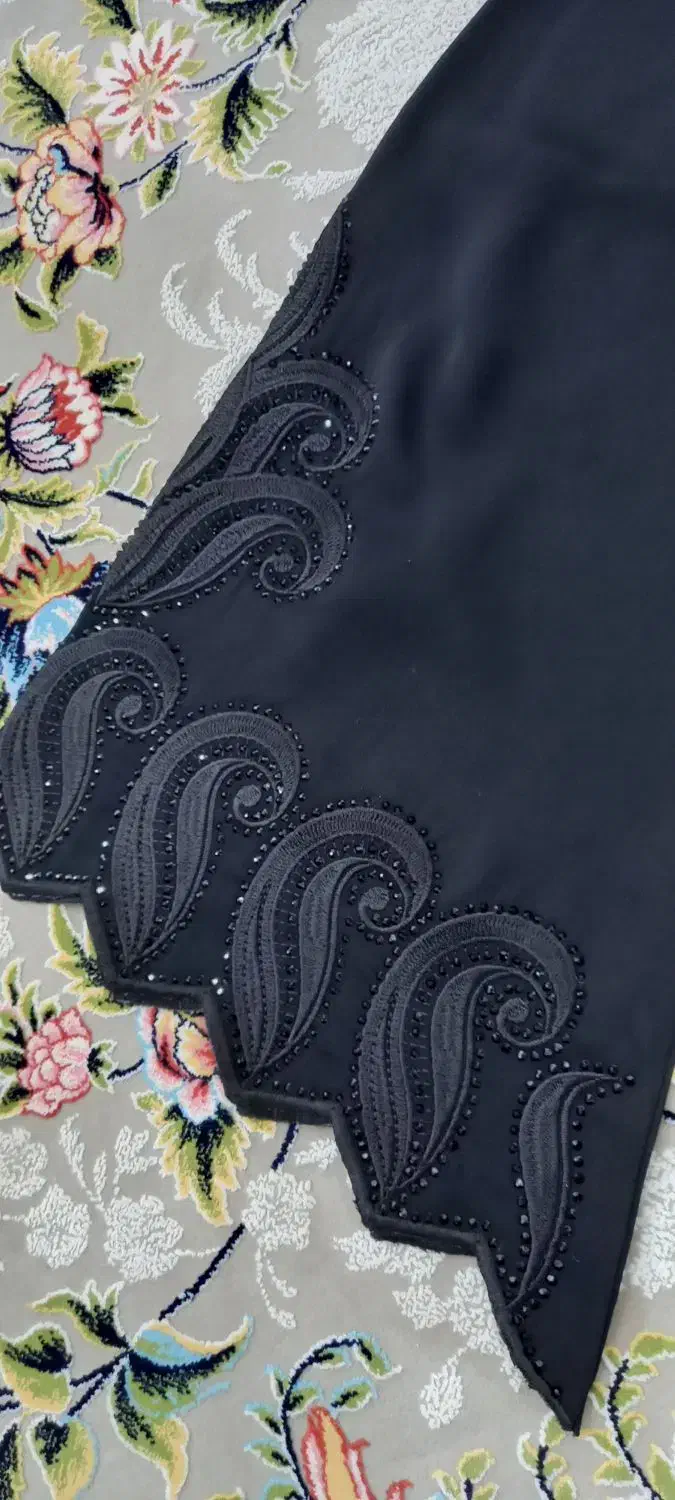 مانتو مجلسی نو|لباس|قم, باغ کرباسی|دیوار