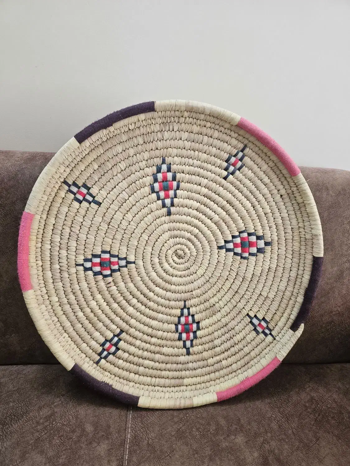 سینی حصیری|صنایع دستی و سایر لوازم تزئینی|اصفهان, لاله|دیوار