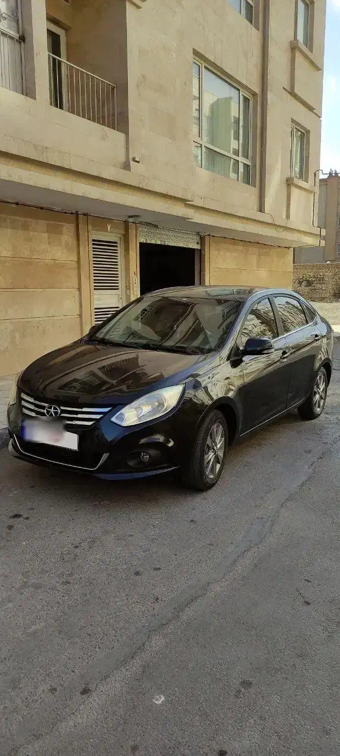 جک جی ۴ مدل ۴۰۲بدون خوردگی|خودرو سواری و وانت|مشهد, تربیت (صدف)|دیوار