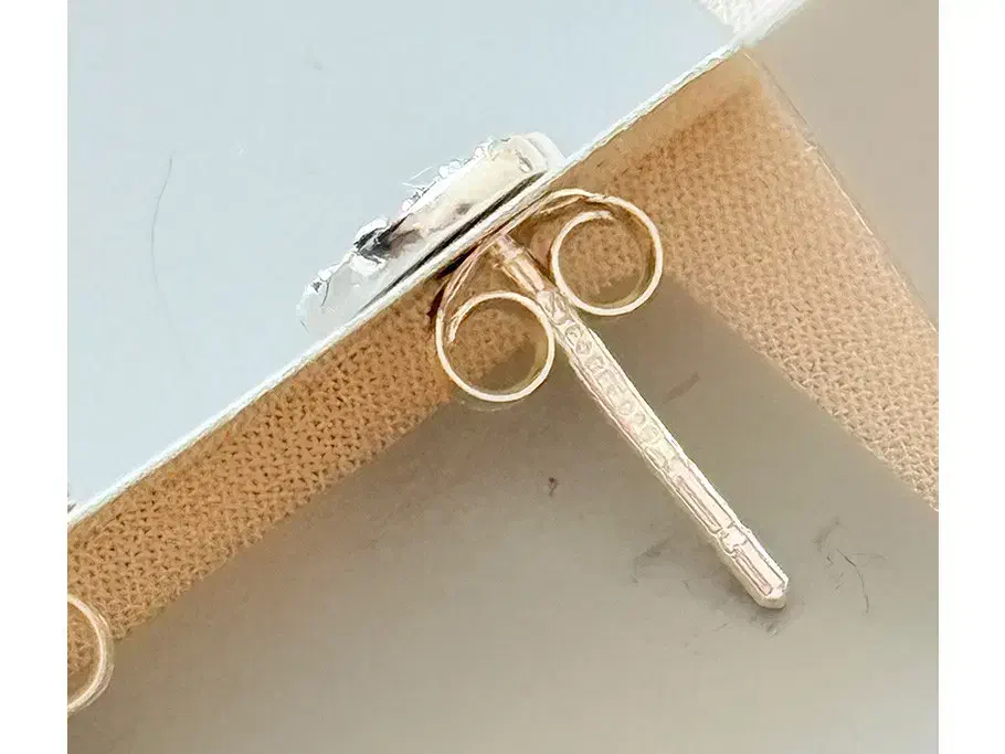 گوشواره نقره قلب نگینی مدل1 سفید|بدلیجات|قم, قم نو|دیوار