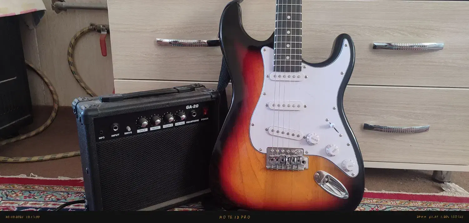 گیتار الکتریکی|گیتار، بیس، امپلیفایر|سبزوار, کاشفی شمالی (دادگستری)|دیوار