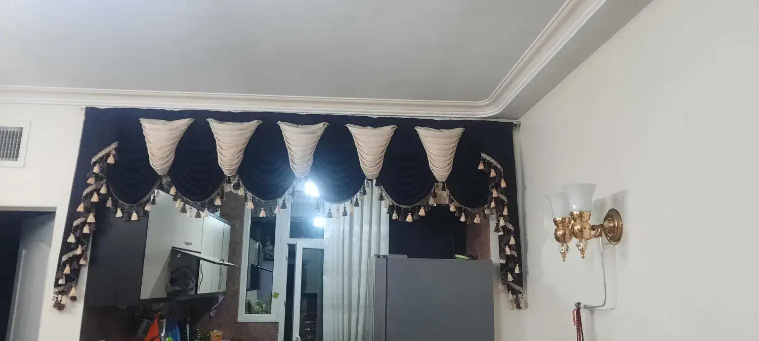 والان پرده قهوه ای شاین دار درحدنو|پرده، رانر، رومیزی|تهران, کیانشهر|دیوار