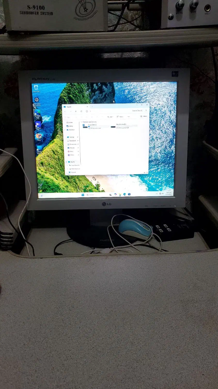 سیستم کامپیوتر تکمیل|رایانه رومیزی|کبودرآهنگ, |دیوار