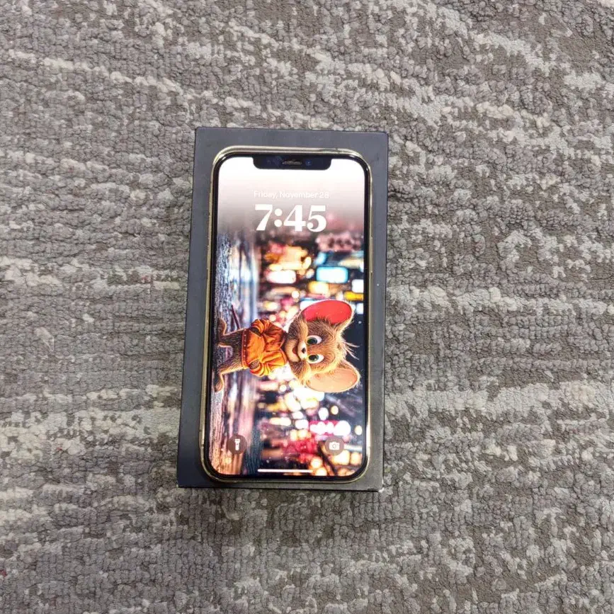 آیفون 12pro|موبایل|پرند, فاز ۵|دیوار