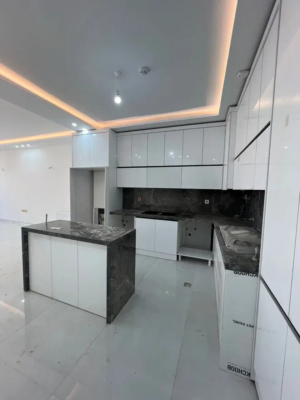 ۹۲متر ۲خواب فول/خوش نقشه/خ امام رضا/نزدیک حرم مطهر|فروش آپارتمان|مشهد, عنصری|دیوار