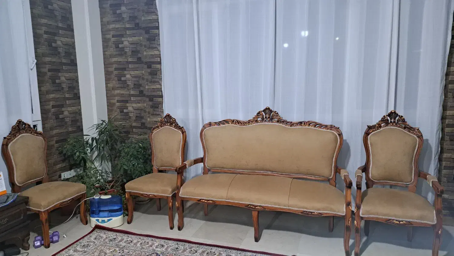 مبل استیل نه نفره در حد نو به همراه میز جلو مبلی|مبلمان خانگی و میز عسلی|تهران, مجیدیه|دیوار