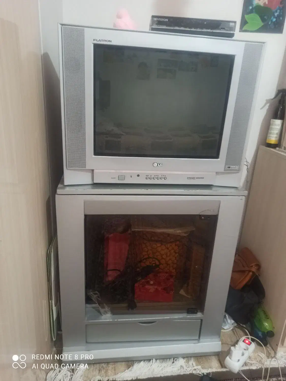 تلویزیون ال جی و زیر تلویزیون|تلویزیون و پروژکتور|خرم‌آباد, |دیوار