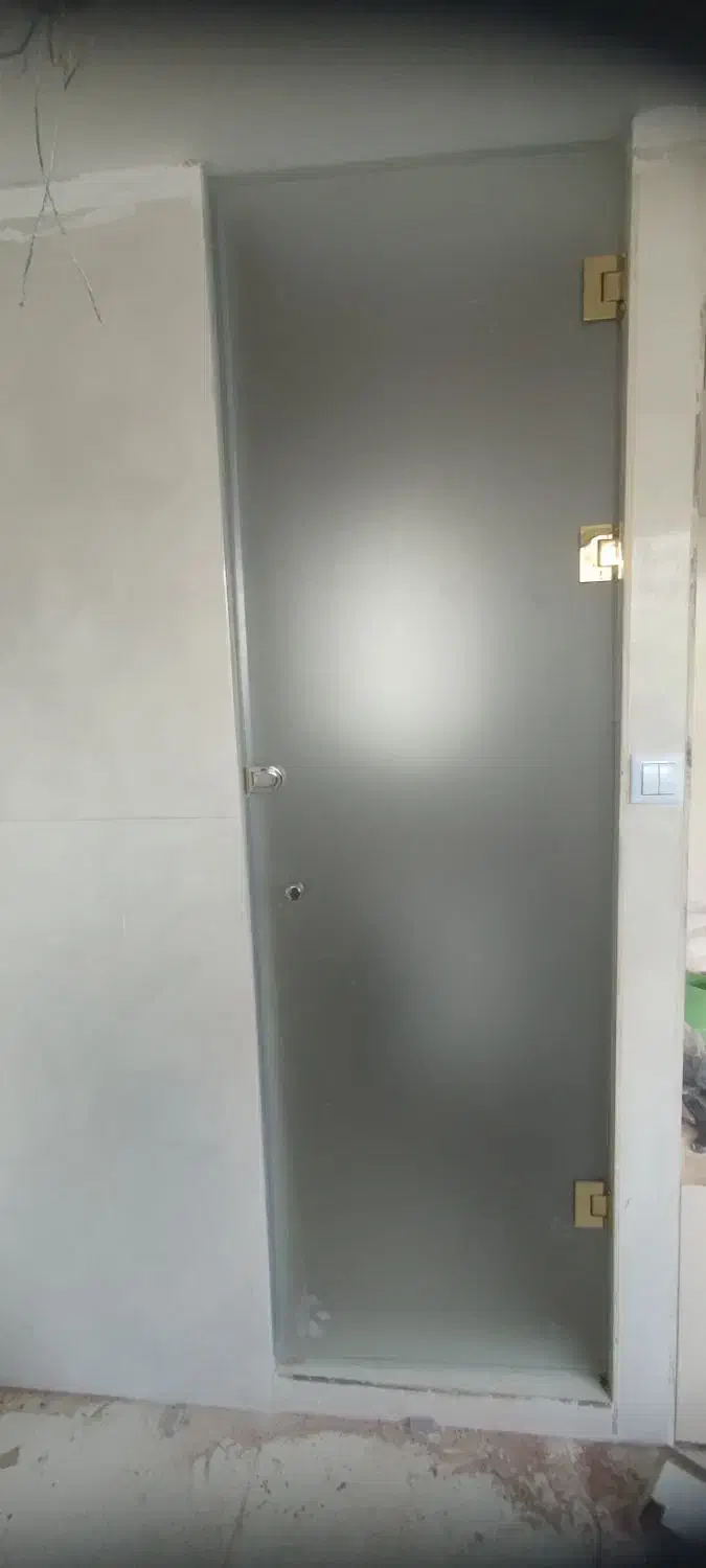 شیشه سکوریت و کرکره برقی|خدمات پیشه و مهارت|شیراز, اصلاح‌نژاد|دیوار