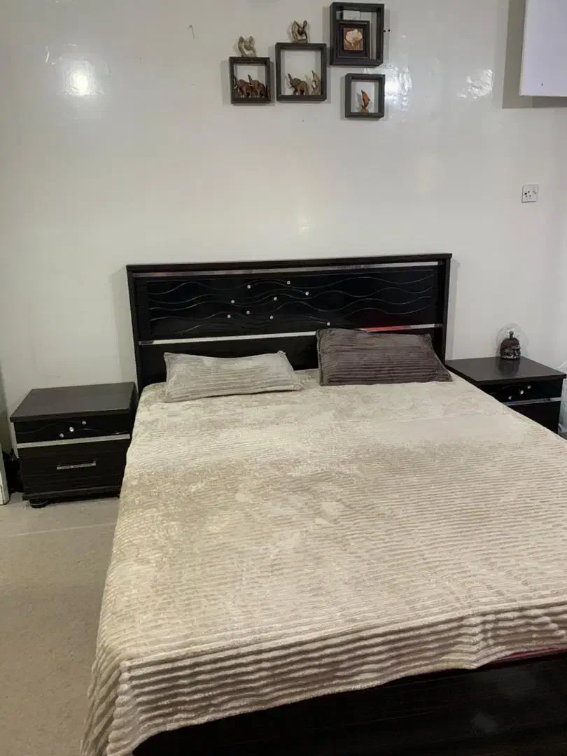 سرویس خواب دو نفره|تخت و سرویس خواب|دوگنبدان, |دیوار