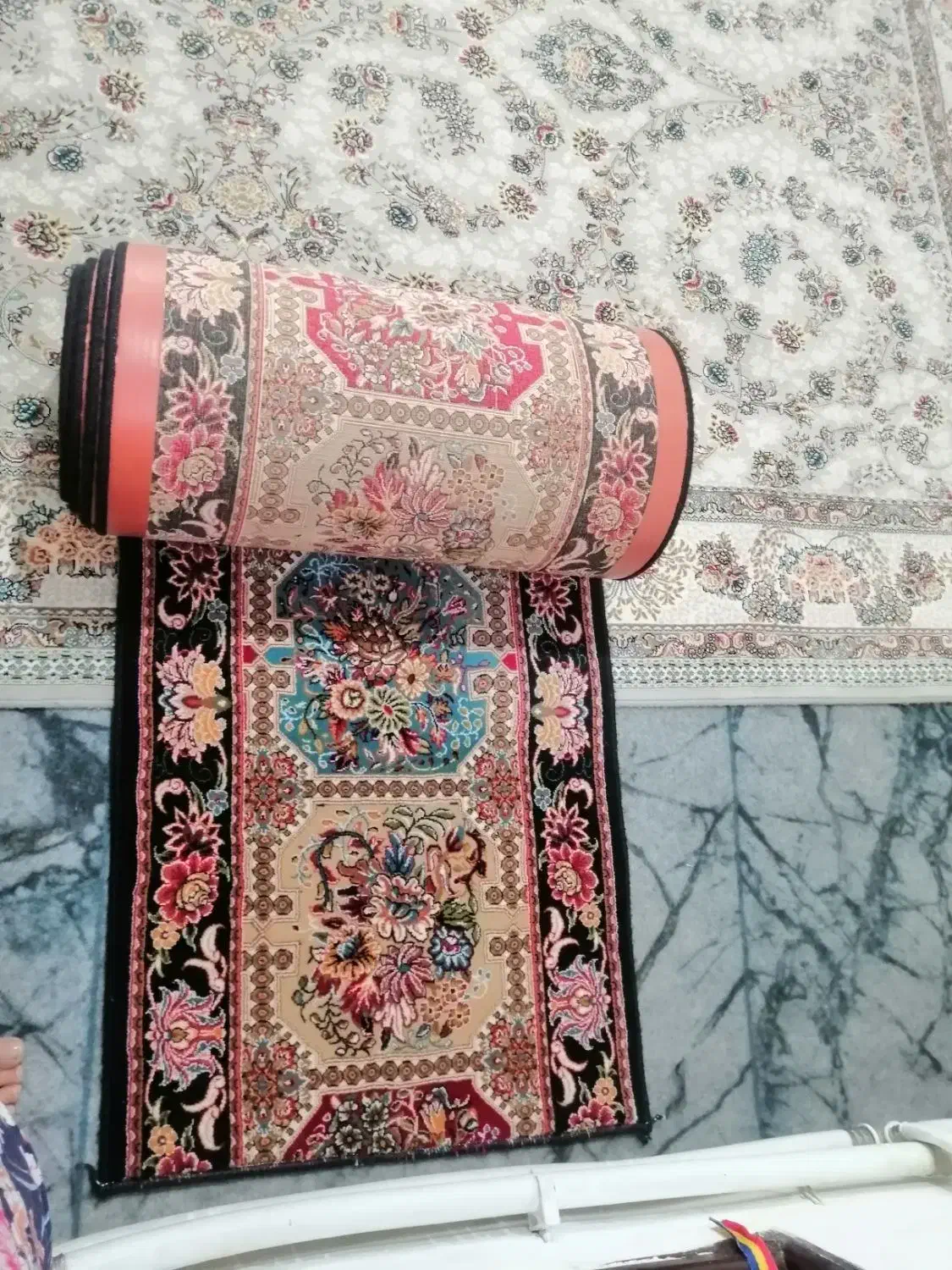 یک عدد فرش عرض 60 سانت طول 8 متر|فرش|سنندج, |دیوار