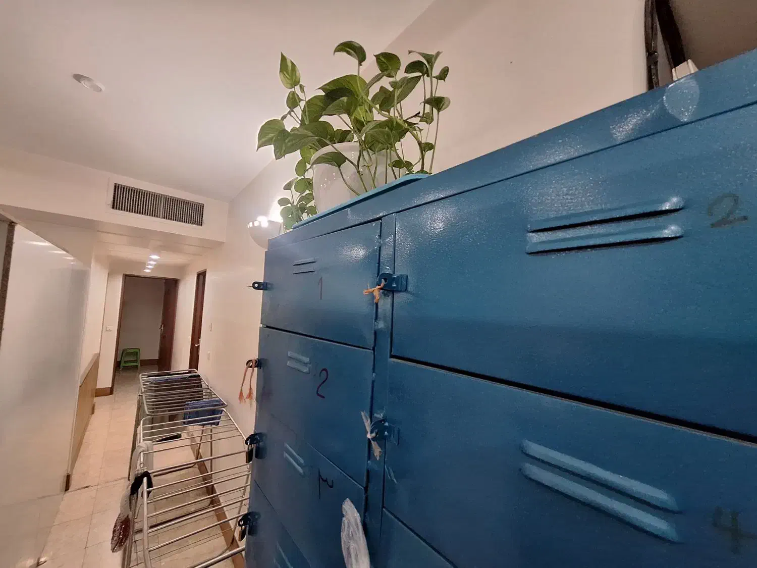 پانسیون خوابگاه پسرانه آقایان اندرزگو پاسداران|اجارهٔ کوتاهمدت آپارتمان و سوئیت|تهران, دروس|دیوار