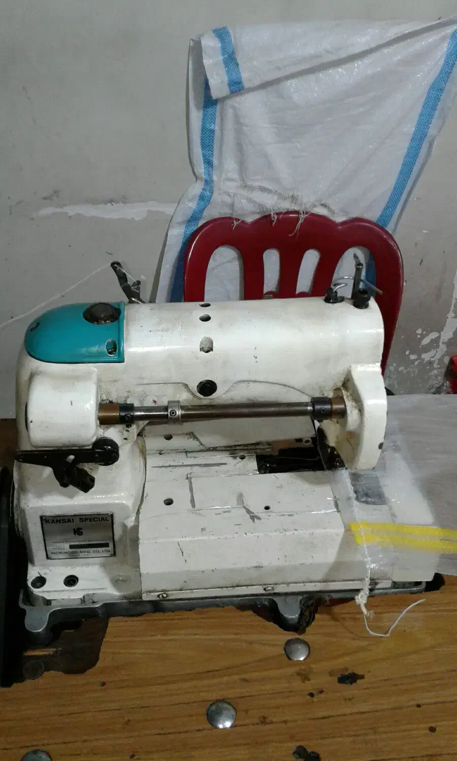 فروش انواع چرخهای گونی دوزی ومیز بورش|چرخ خیاطی و ریسندگی|چگنی, |دیوار