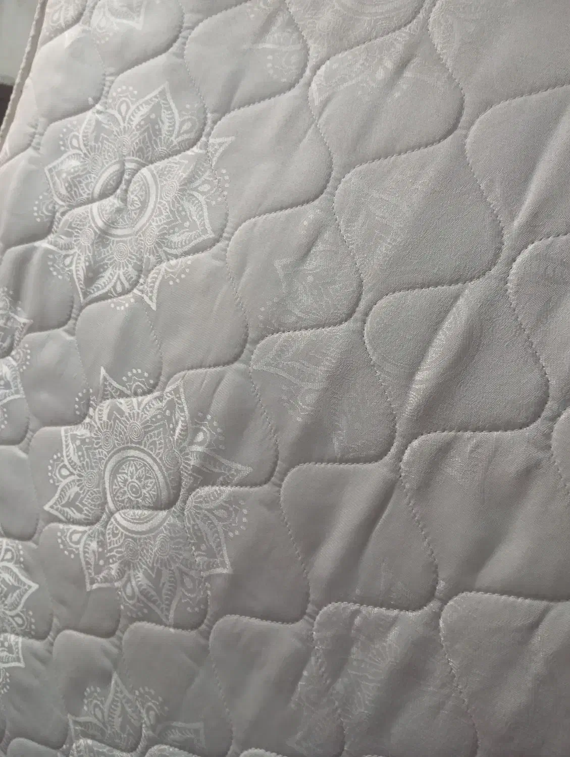 تشک تخت رویال و کاغذ دیواری|تشک تختخواب|کرمان, |دیوار