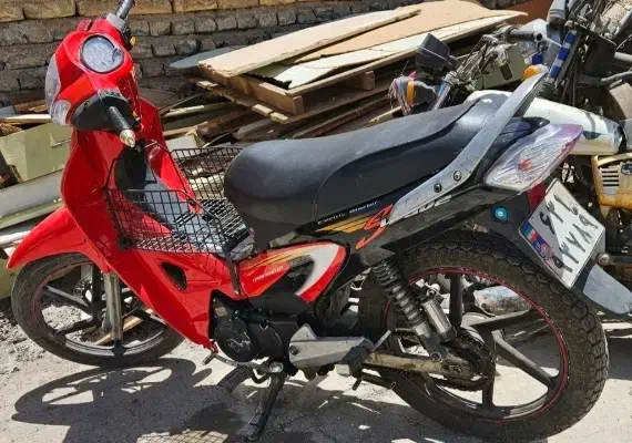 موتورسیکلت بی کلاج طرح ویو ۱۳۰سی سی فروش و اجاره|موتورسیکلت|اصفهان, باغ دریاچه|دیوار