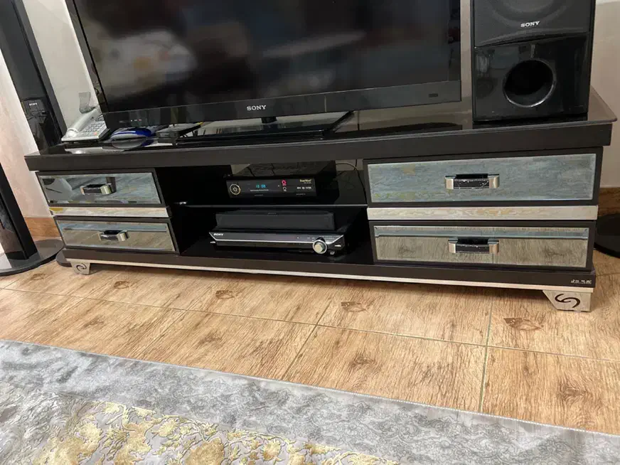 میز تلویزیون|میز تلویزیون|رشت, چله خانه|دیوار