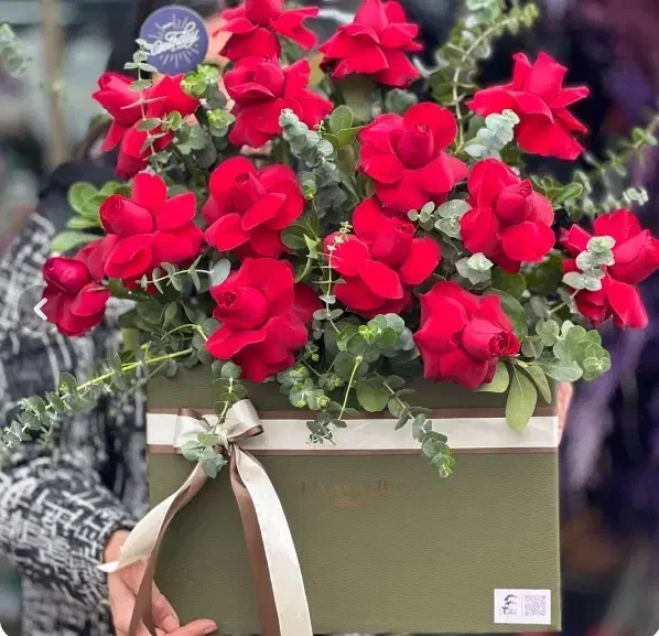 نیروی گلفروشی ، تزیین کار گل فروشی|استخدام خدمات فروشگاه و رستوران|تهران, اقدسیه|دیوار