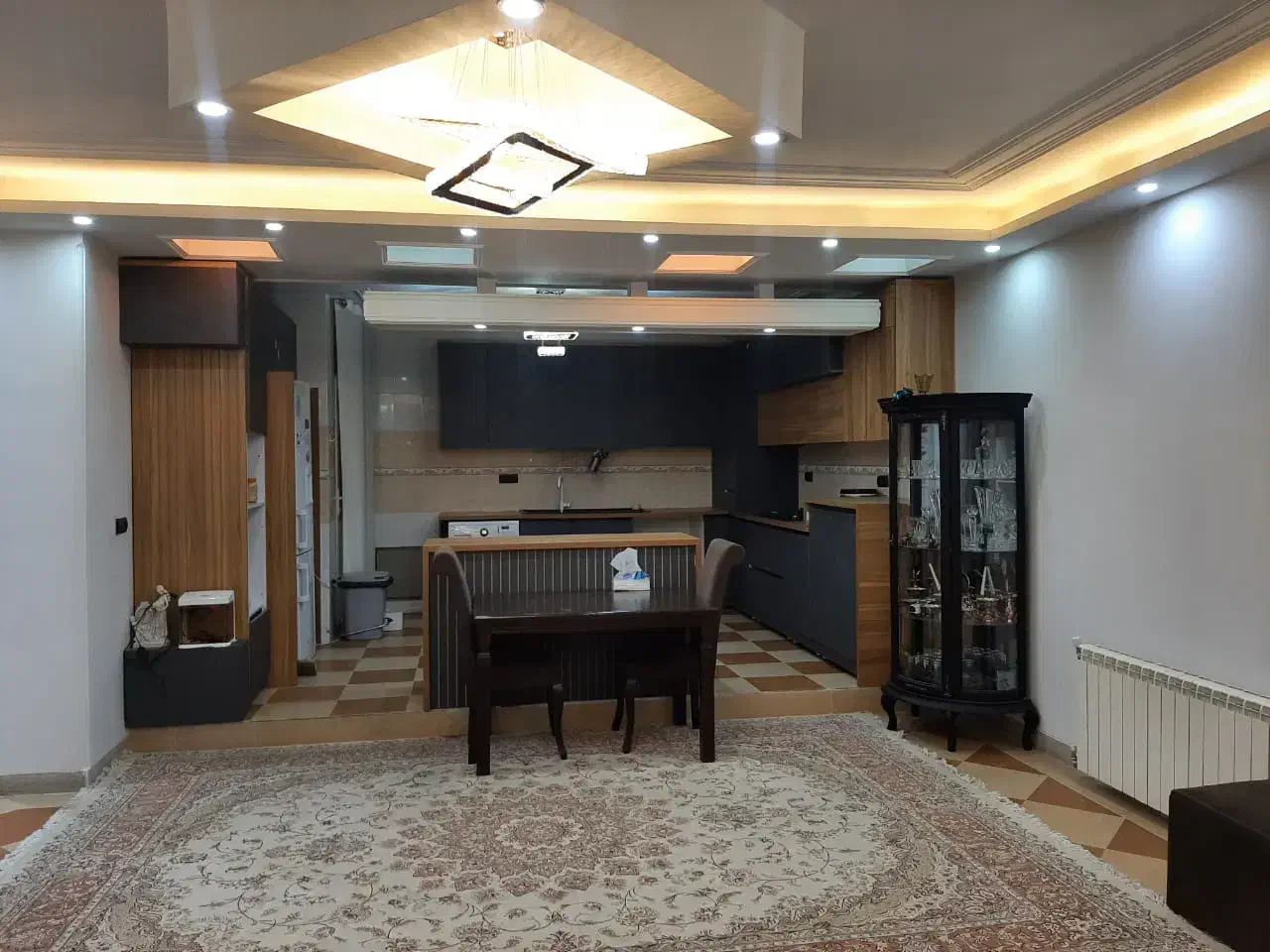 فروش آپارتمان لوکس ۲ خواب جنوبی|فروش آپارتمان|صدرا-فارس, فاز ۱|دیوار