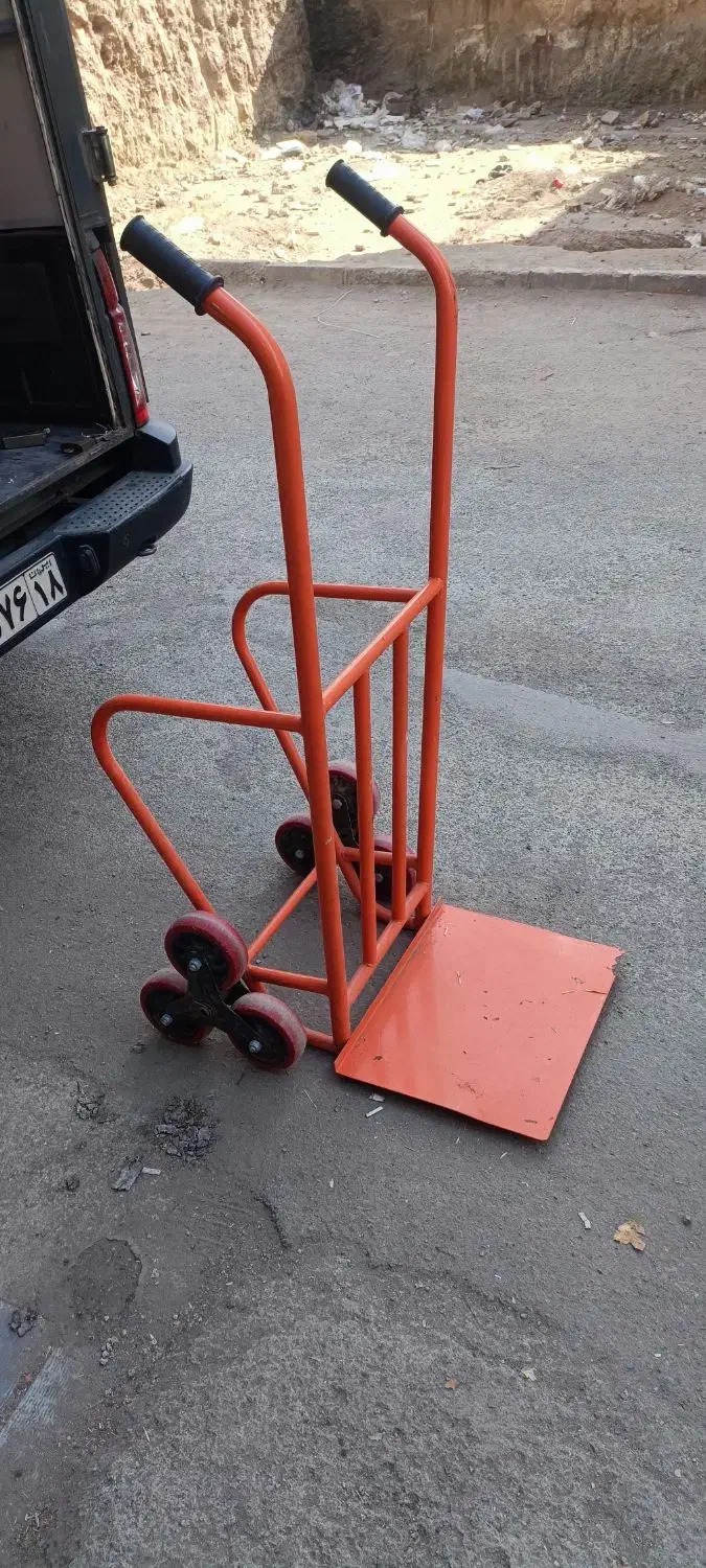 باربر پله رو با چرخ پلی اورتان|ابزارآلات|همدان, |دیوار