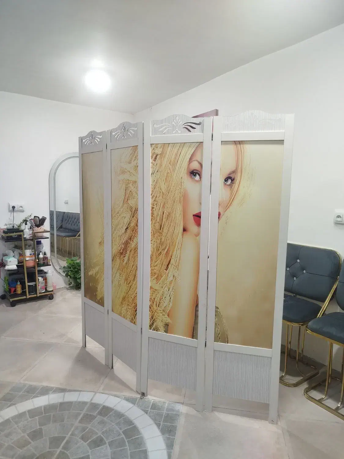 تجهیزات ارایشگاه|آرایشگاه و سالن‌های زیبایی|جیرفت, |دیوار