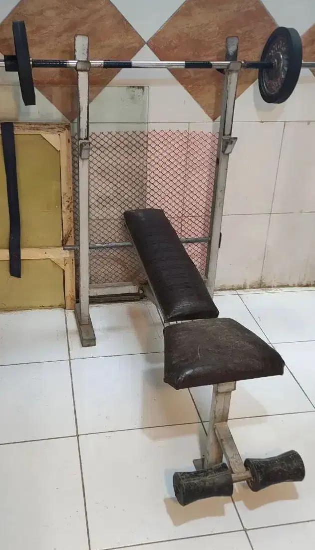 میز بدنسازی ۴ میل با وسایل|تجهیزات ورزشی|سنندج, |دیوار