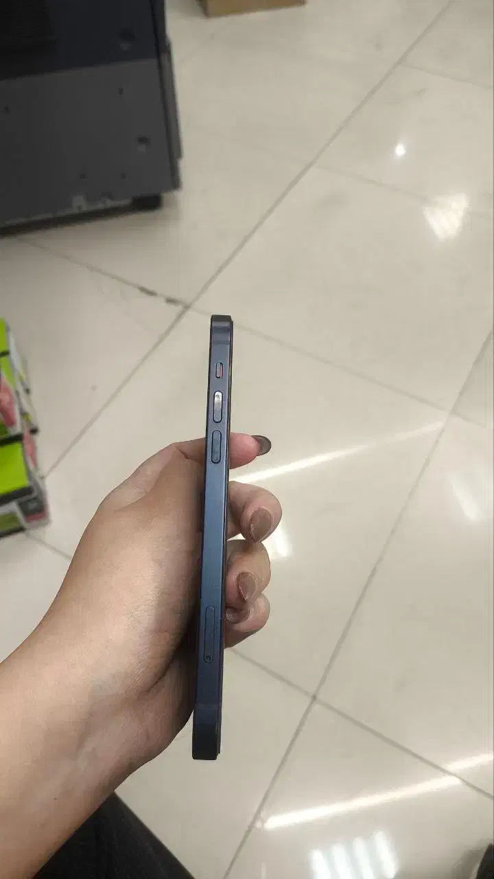 ایفون ۱۲ نرمال|موبایل|قم, بنیاد|دیوار