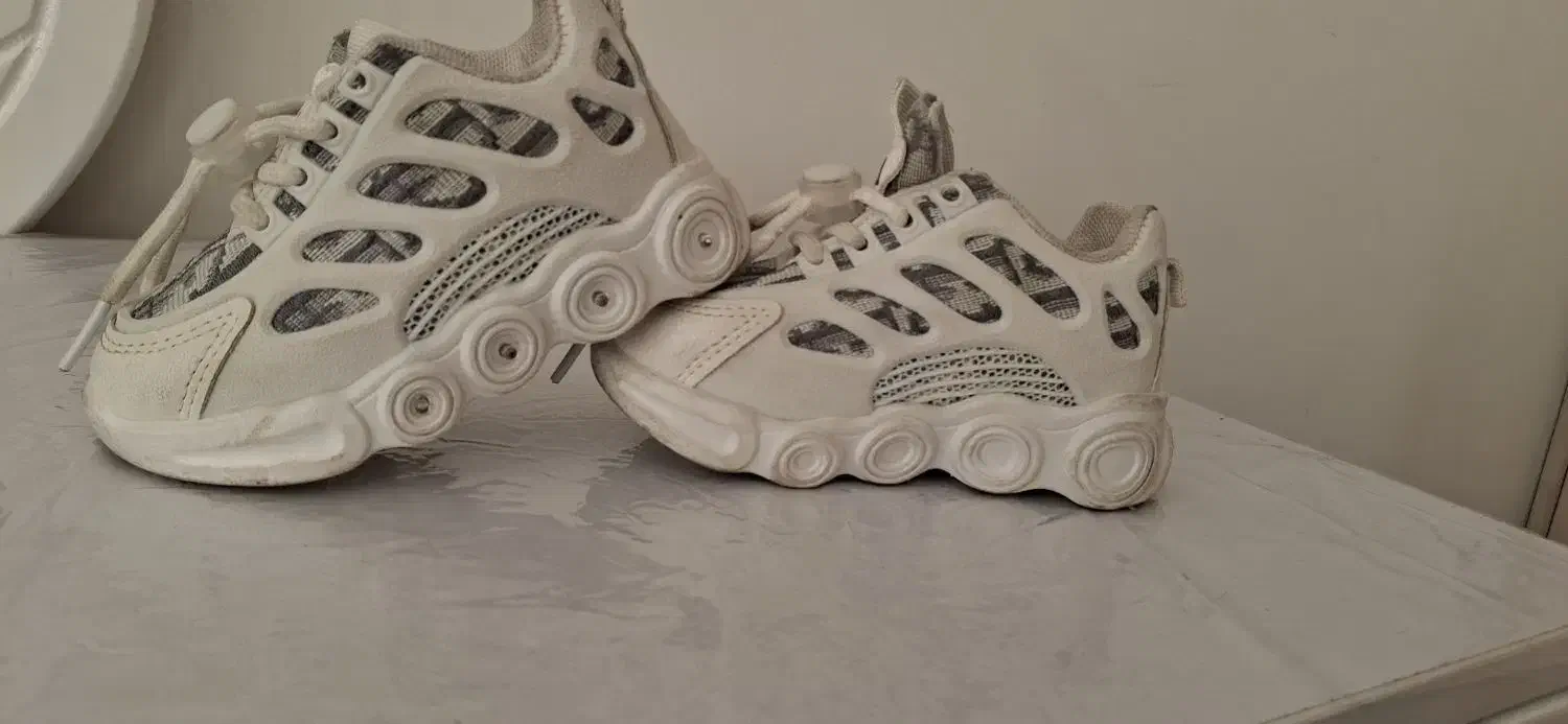 کفش بچه گانه|کفش و لباس بچه|بروجرد, |دیوار