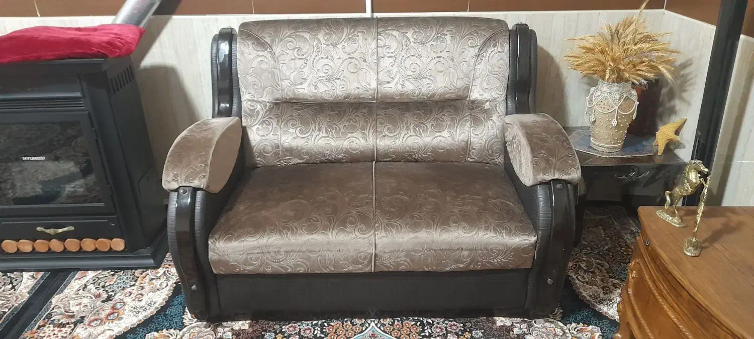 فروش مبلمان راحتی ۷نفره به همراه جلو مبلی|مبلمان خانگی و میز عسلی|ابهر, |دیوار