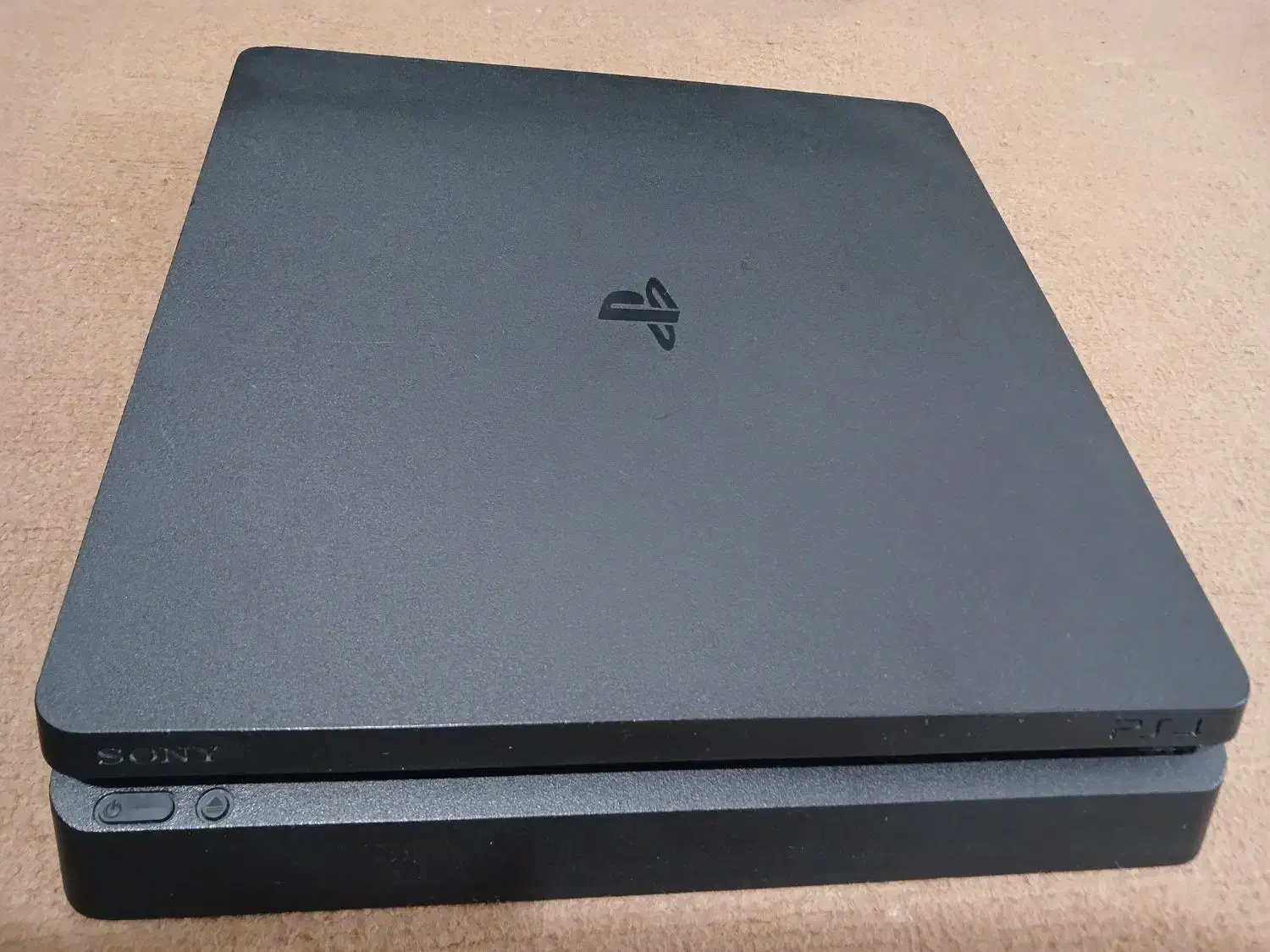 پی اس فور دستگاه بازی ۴4|کنسول، بازی ویدئویی و آنلاین|بروجرد, |دیوار