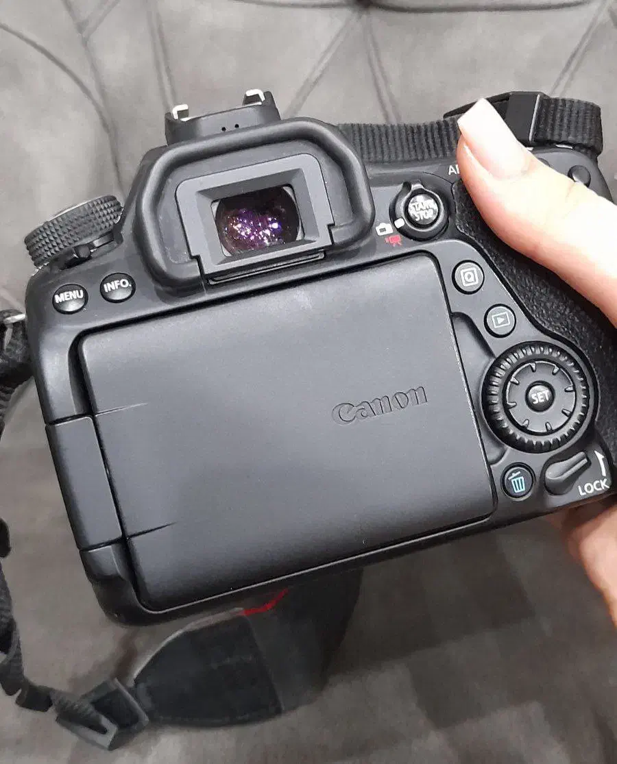 دوربین 80D کنون|دوربین عکاسی و فیلم‌برداری|قدس, شهر‌قدس|دیوار