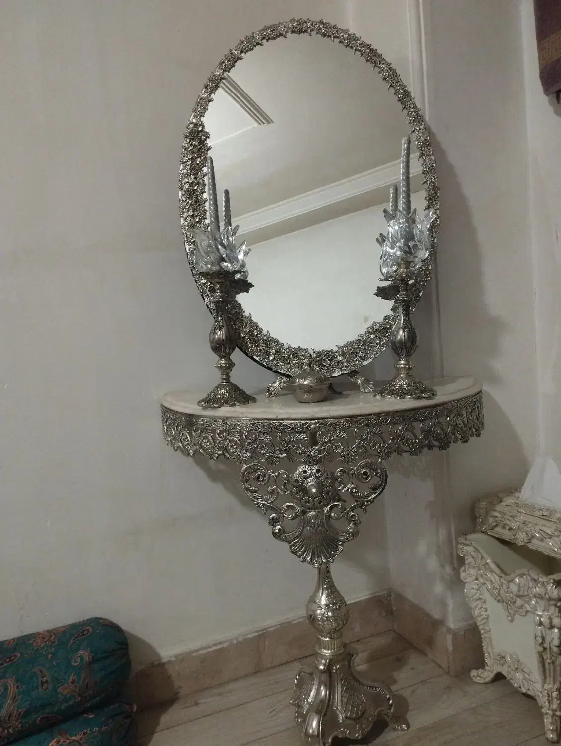 آینه شمعدان|آینه|رباطکریم, نصیرشهر|دیوار