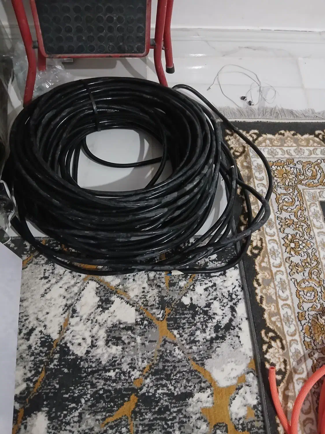 لباس|لباس|اسلامآباد غرب, |دیوار