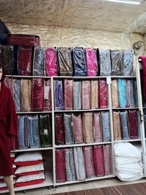 پتو|رختخواب، بالش، پتو|شاهینشهر, عطار|دیوار
