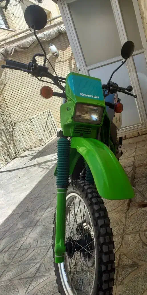 فروش کامیکس استثنایی|موتورسیکلت|اصفهان, مسجد مصلی|دیوار