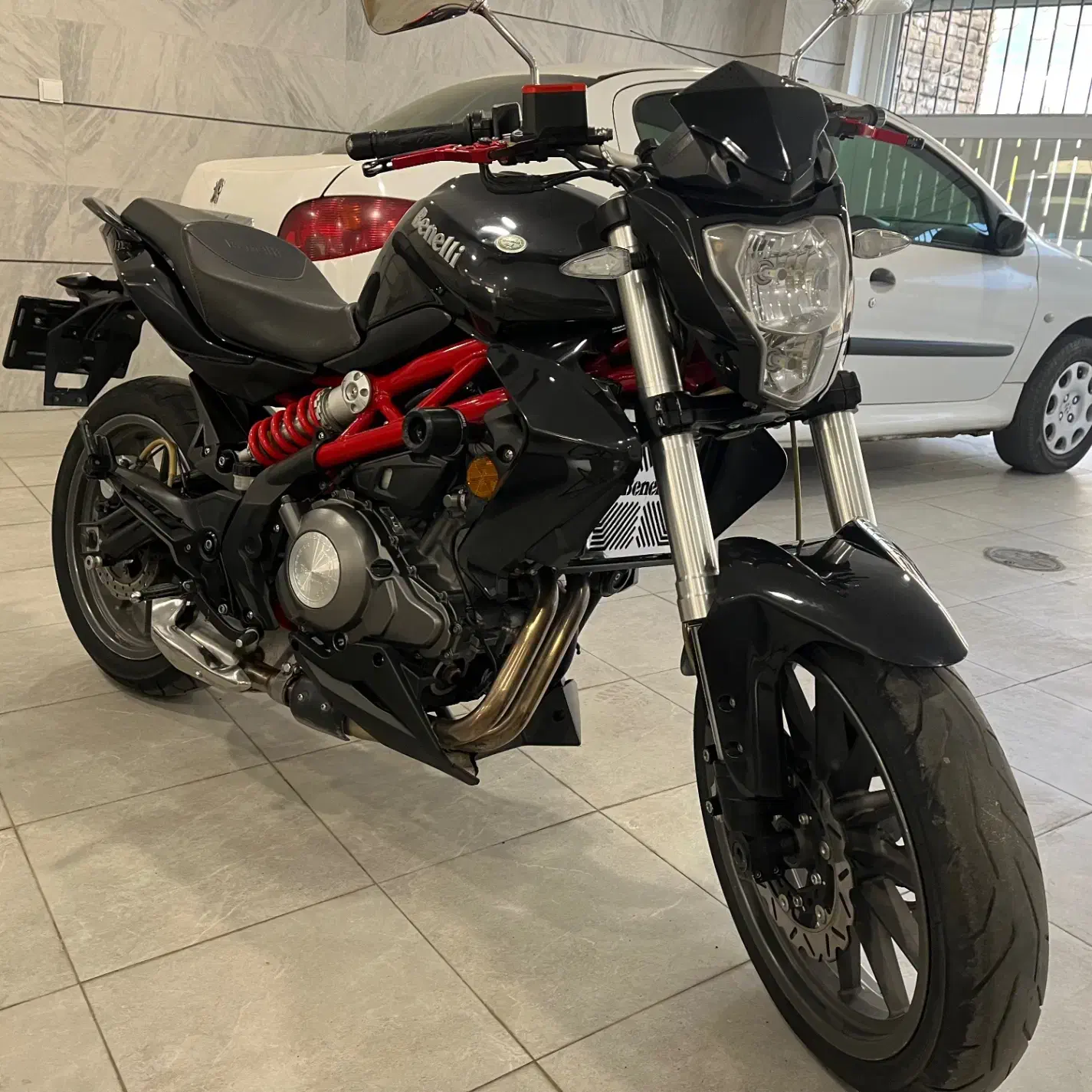 بنلی ۳۰۰ مدل ۹۶|موتورسیکلت|همدان, |دیوار