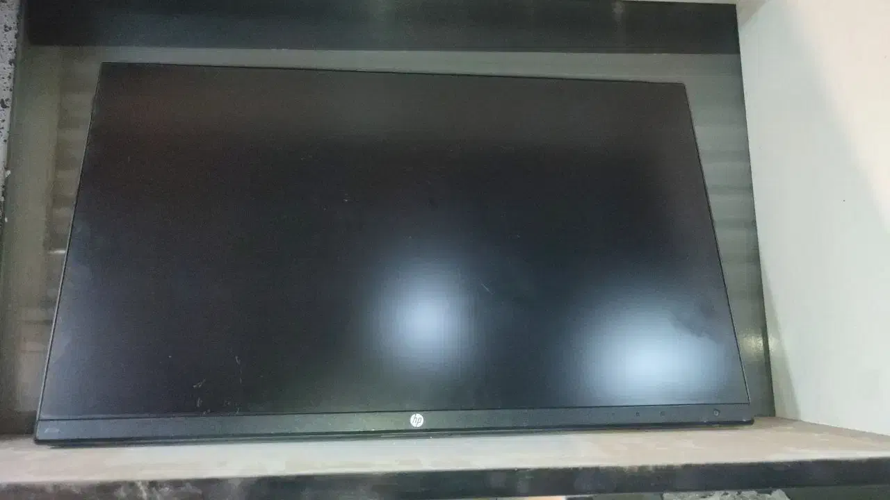 مانیتورhp|قطعات و لوازم جانبی رایانه|قم, چهل درخت‎|دیوار