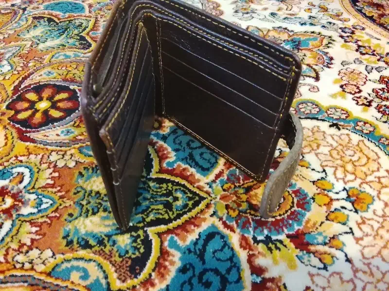 کیف پول|کیف، کفش، کمربند|قم, باجک یک|دیوار