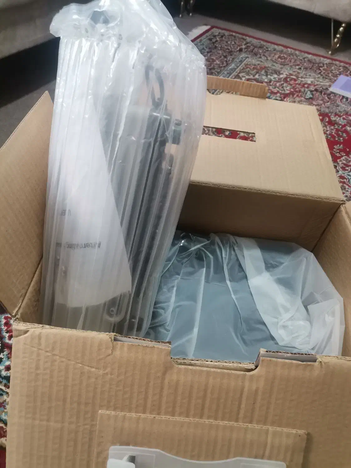 گمشده|آرایشی، بهداشتی، درمانی|شیراز, کوشک میدان|دیوار