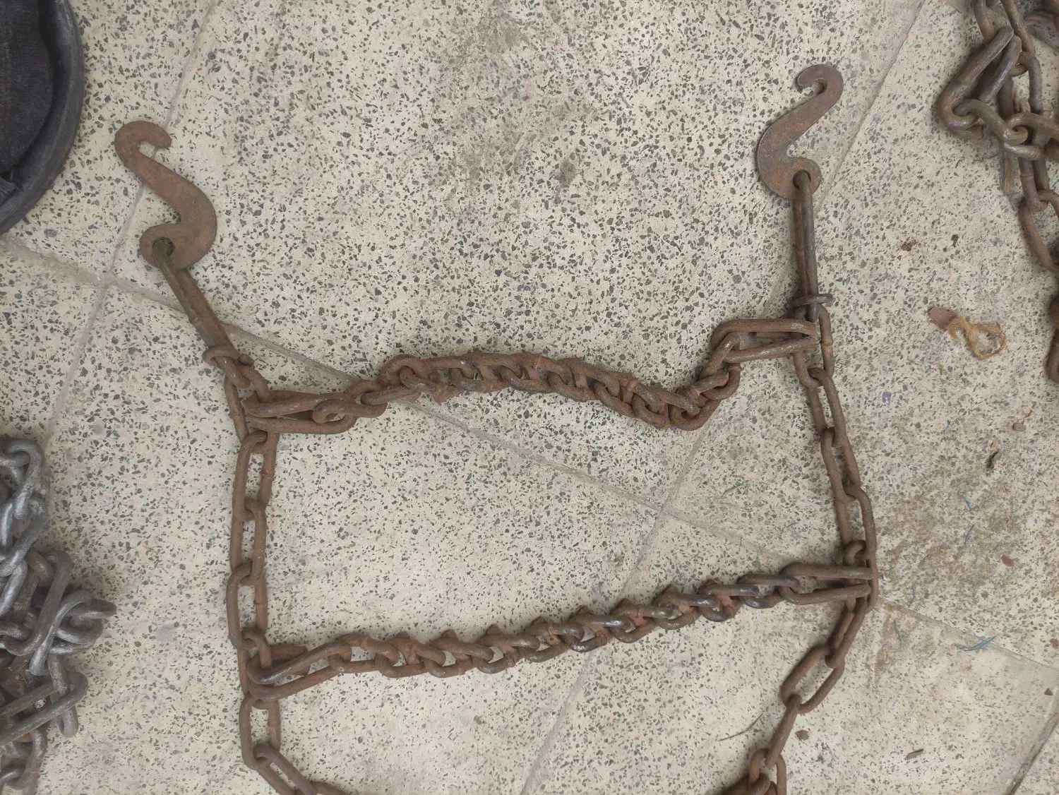 زنجیر چرخ نیسان|قطعات یدکی و لوازم جانبی|مشهد, شاهد (شهرک غرب)|دیوار