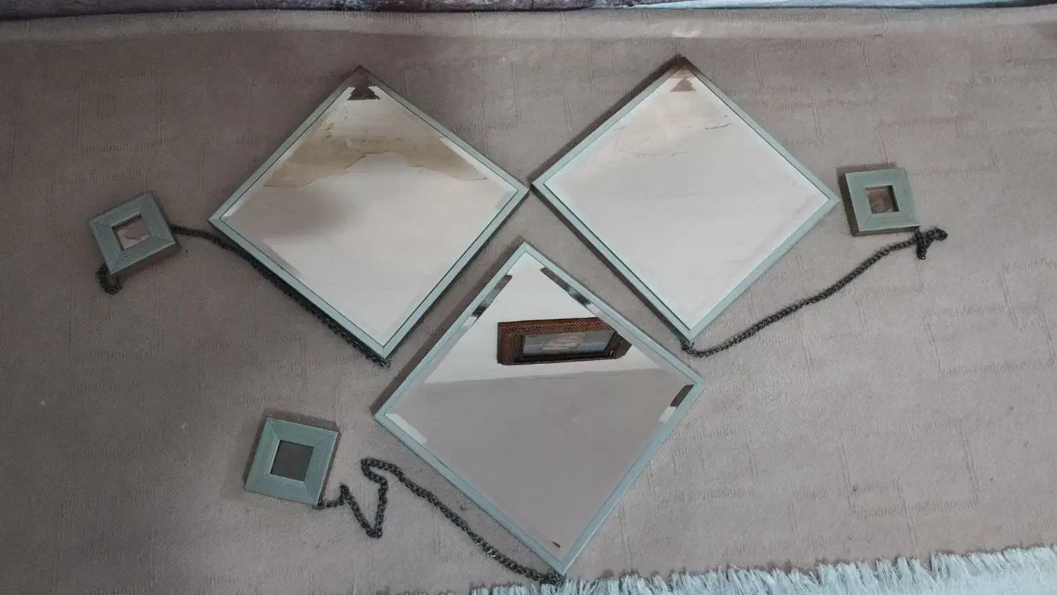 آینه سه تیکه|آینه|مشهد, خواجه ربیع|دیوار