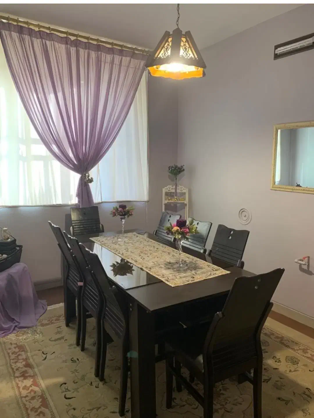 میز نهارخوری بزرگ|میز و صندلی غذاخوری|شیراز, فرهنگ شهر|دیوار