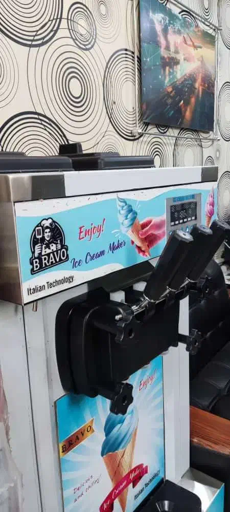 بستنی س ا ز براوو Bravo صنعتی سه نازله|کافی‌شاپ و رستوران|رامسر, |دیوار