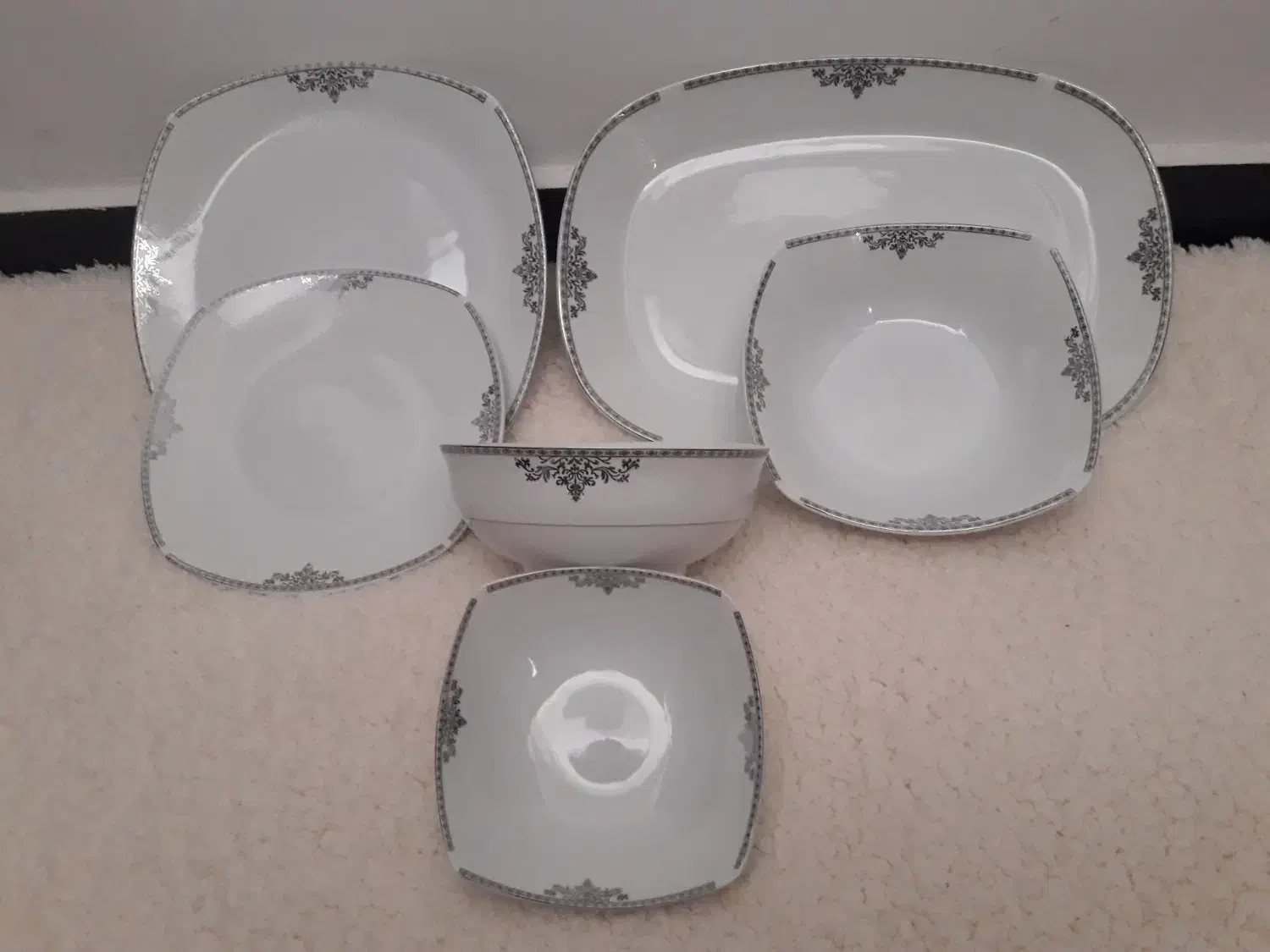 چینی در حد نو|ظروف سرو و پذیرایی|مریوان, |دیوار