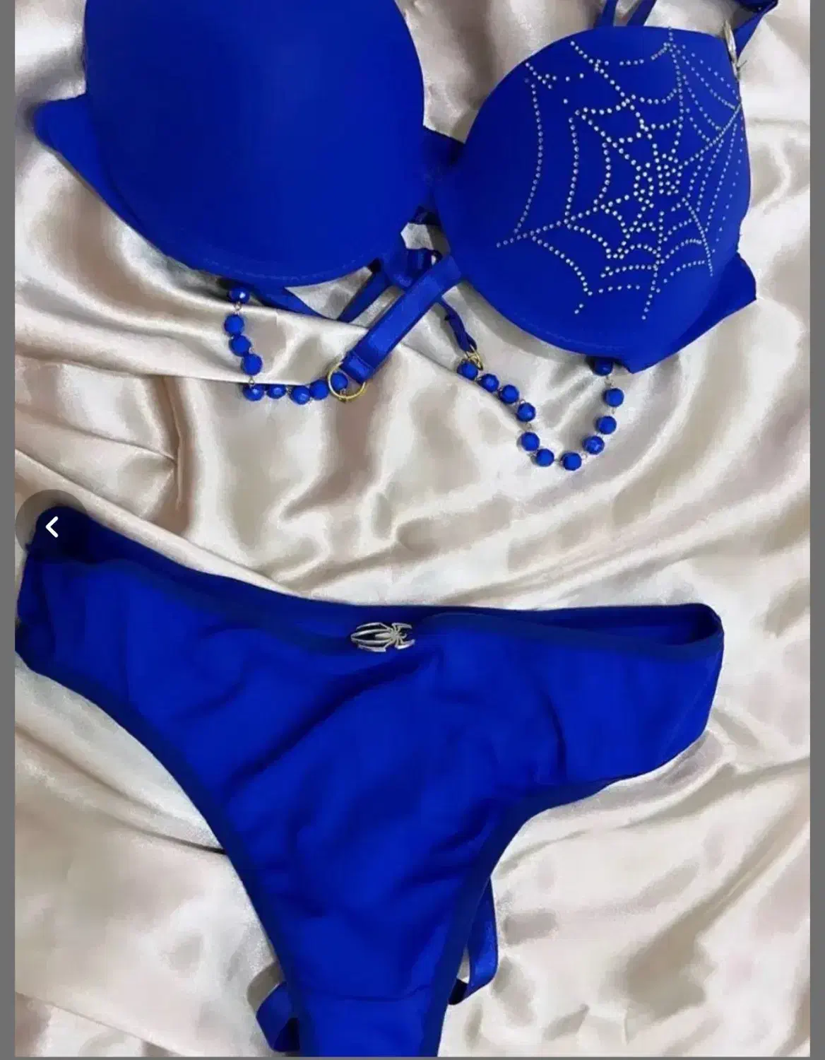 ست زیبا|لباس|بیرجند, |دیوار