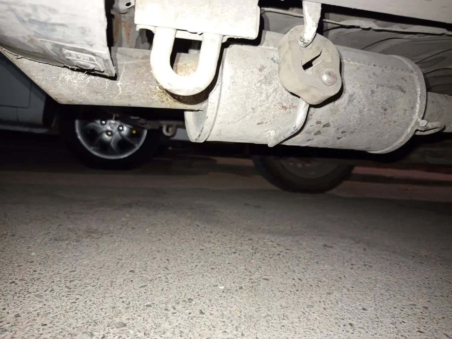 منبع اگزوز هاوارد رنجروری|قطعات یدکی و لوازم جانبی|اندیشه, شهرک مریم|دیوار