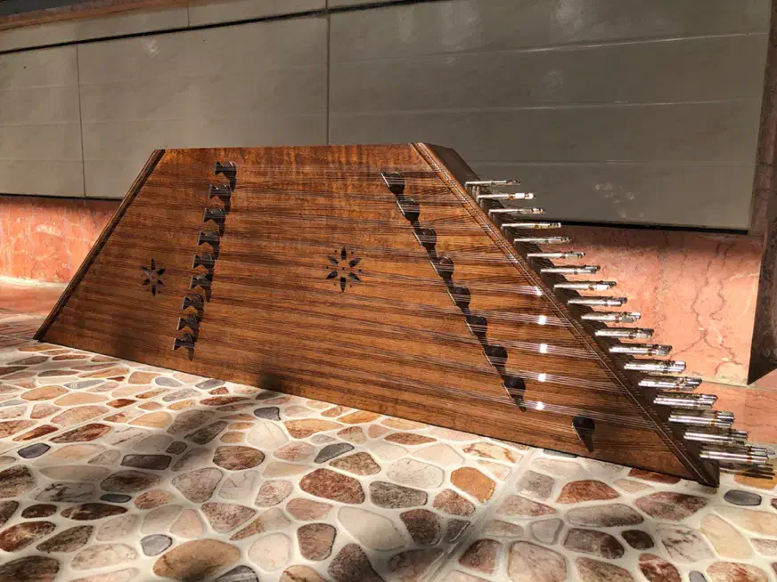 سنتور نو چوب گردو با ضمانت، لوازم کامل|سازهای سنتی|بهشهر, |دیوار